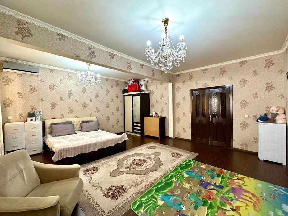 4/1/5 (1 этаж). Сергели 3. Квартира 92 м².  Метро "Turon" (13-bekat)