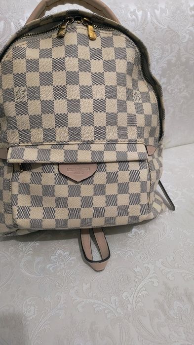 Раница  и чанта Louis Vuitton