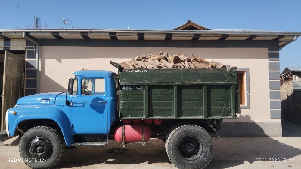 Zil 45 02 sotiladi 1990 yil