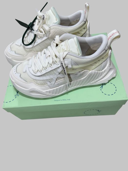 Чисто нови ОРИГИНАЛНИ Off-White Sneakers