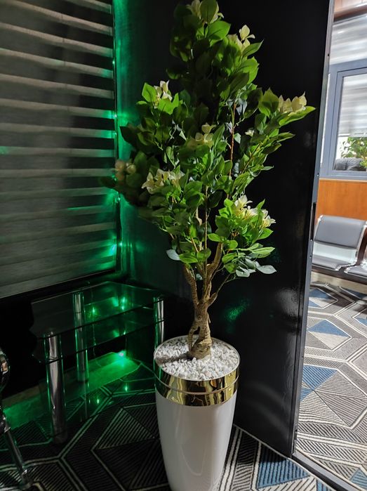 Искусственный цветы