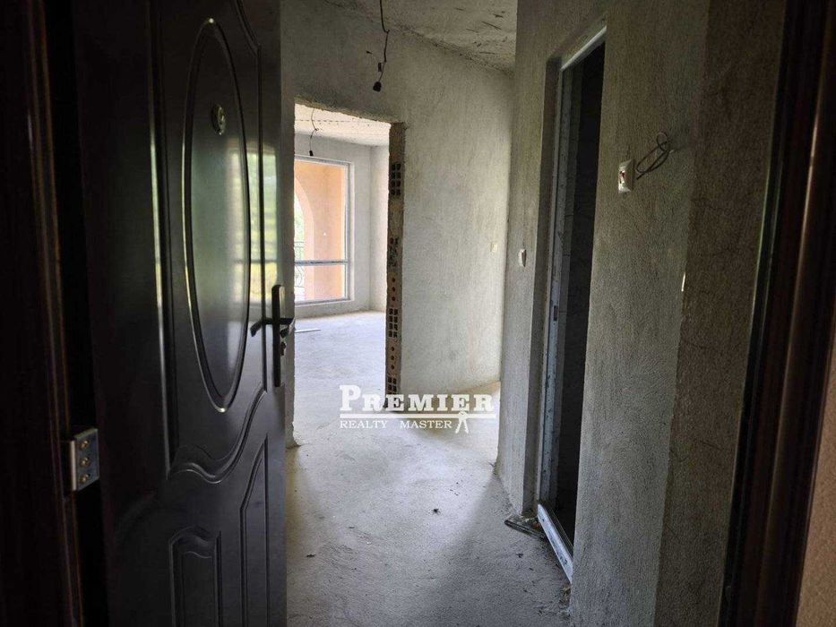 Продава се Двустаен апартамент в к.к. Слънчев бряг - 68 кв.м за 774 €/кв.м - Снимка #9