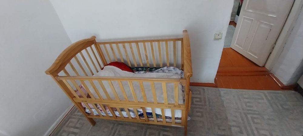 Продаётся детская манежка