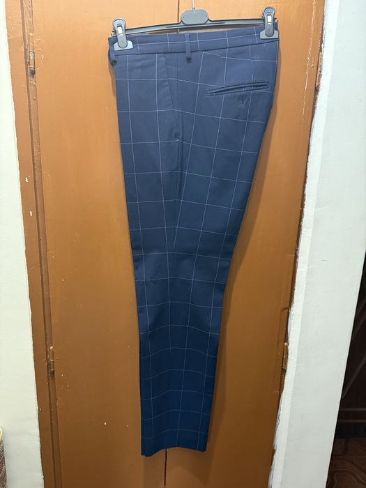 Pantaloni scurti - lungi  H&M barbati eleganti
