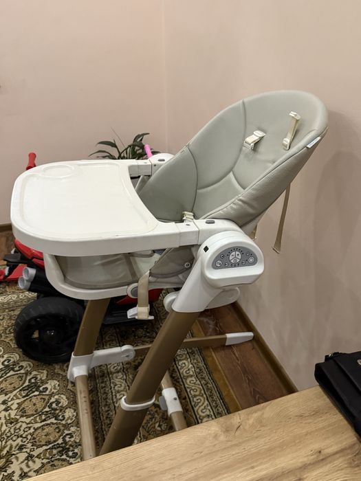 Продается кармяший стул для малышей