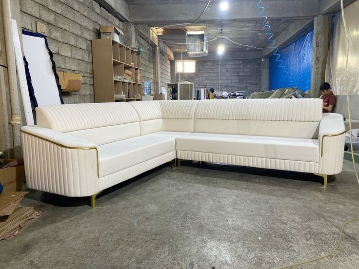 На заказ всех видов мебели изгатовим для дома и офисов