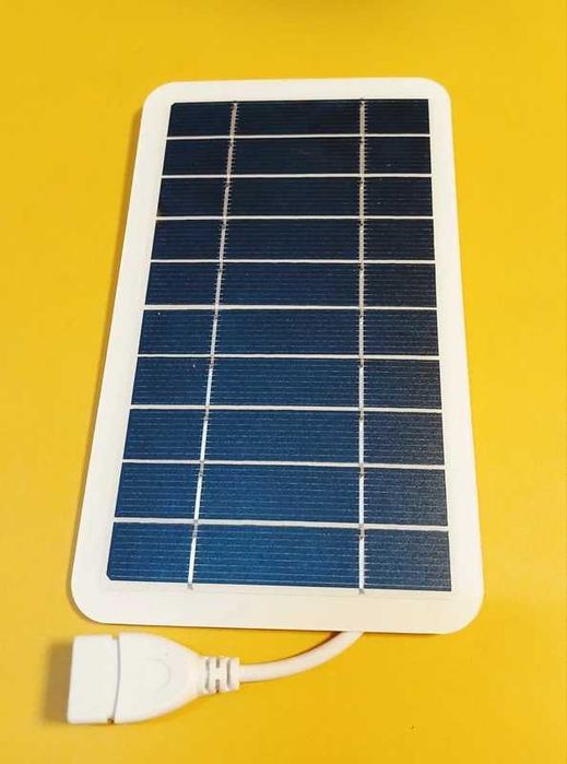 Încărcător solar pentru telefon