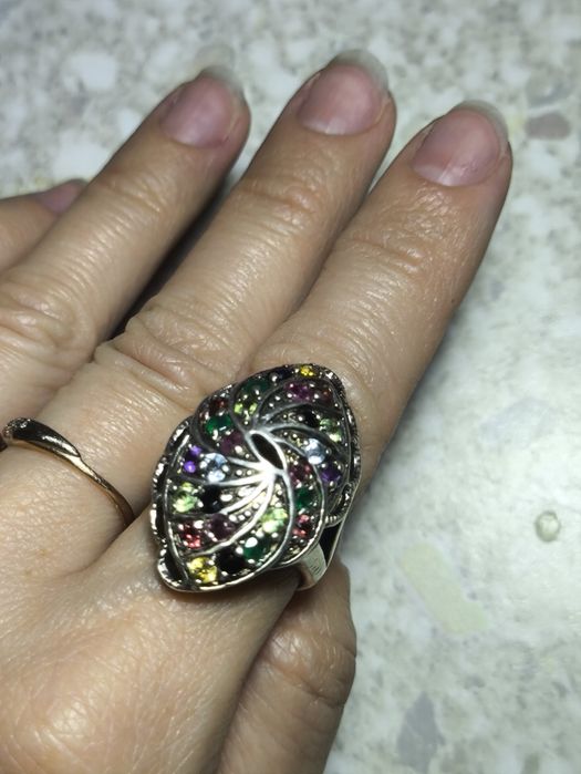 Кольцо серебро с самоцветами