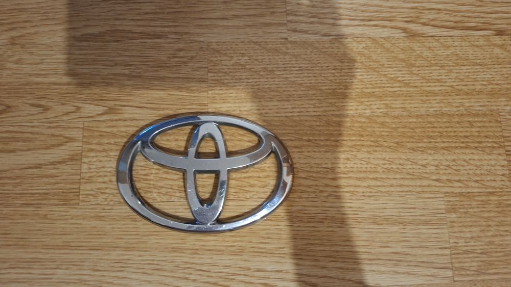 Emblema toyota avensis,rav 4,corolla,yaris etc