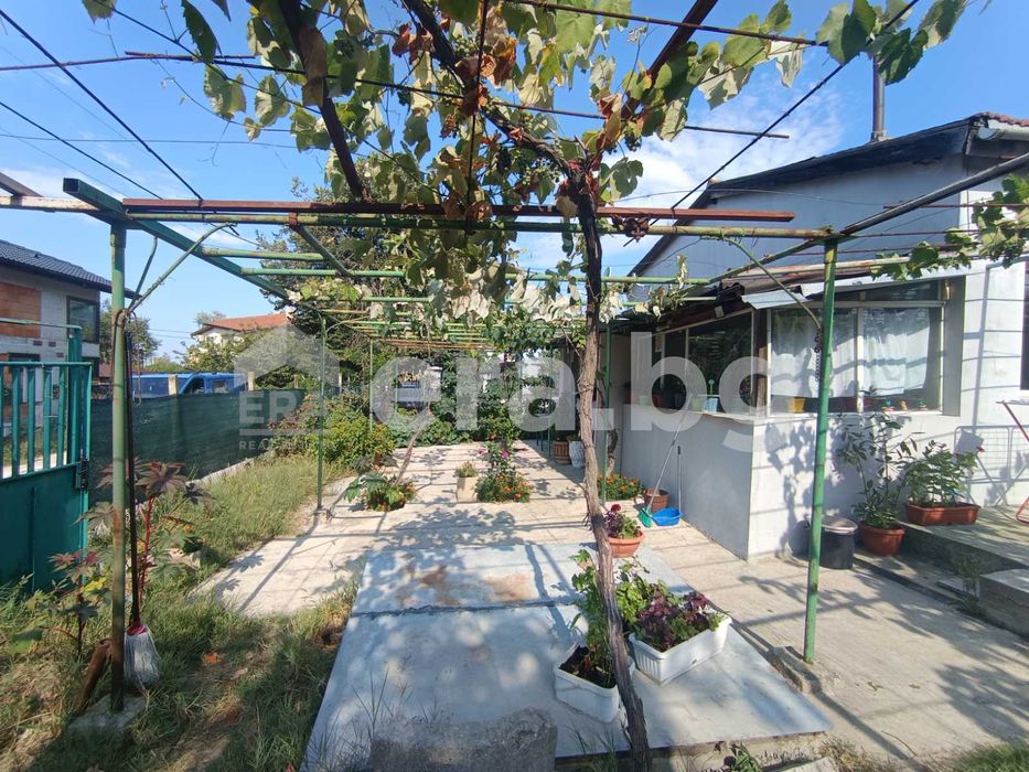 Продава се Къща в Варна, м-т Ментешето - 48 кв.м за 3219 €/кв.м - Снимка #1