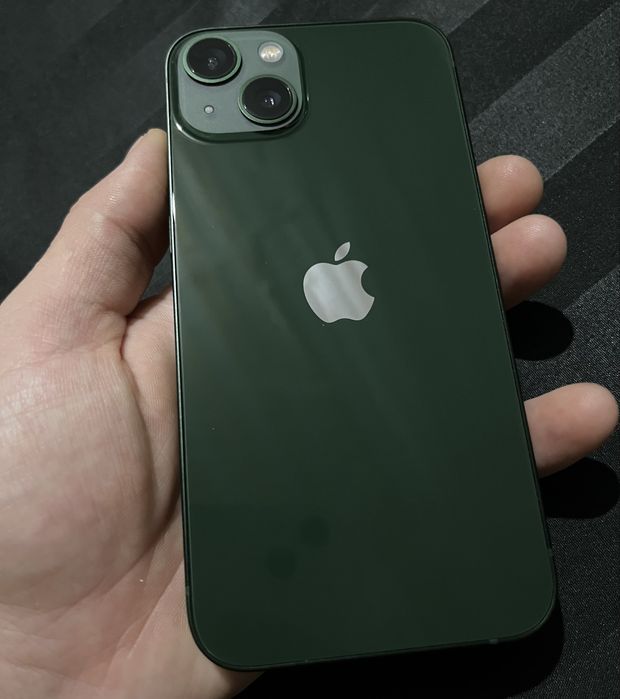 iPhone 13 в идеальном состоянии