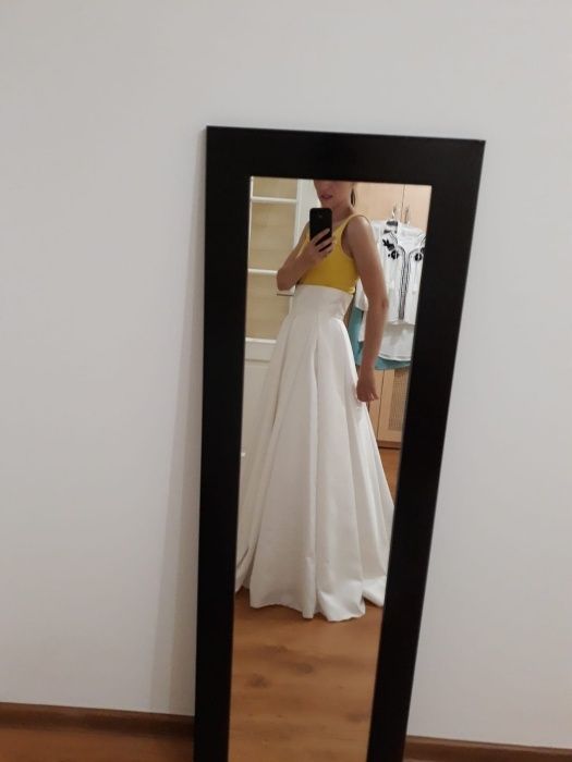 Fusta din tafta pentru ocazie speciala