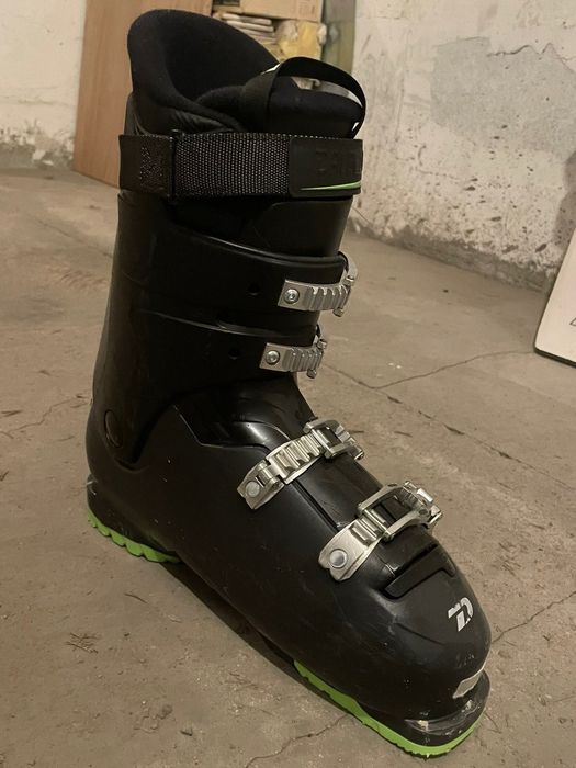 Ски (157 р-р) комплект със ски обувки