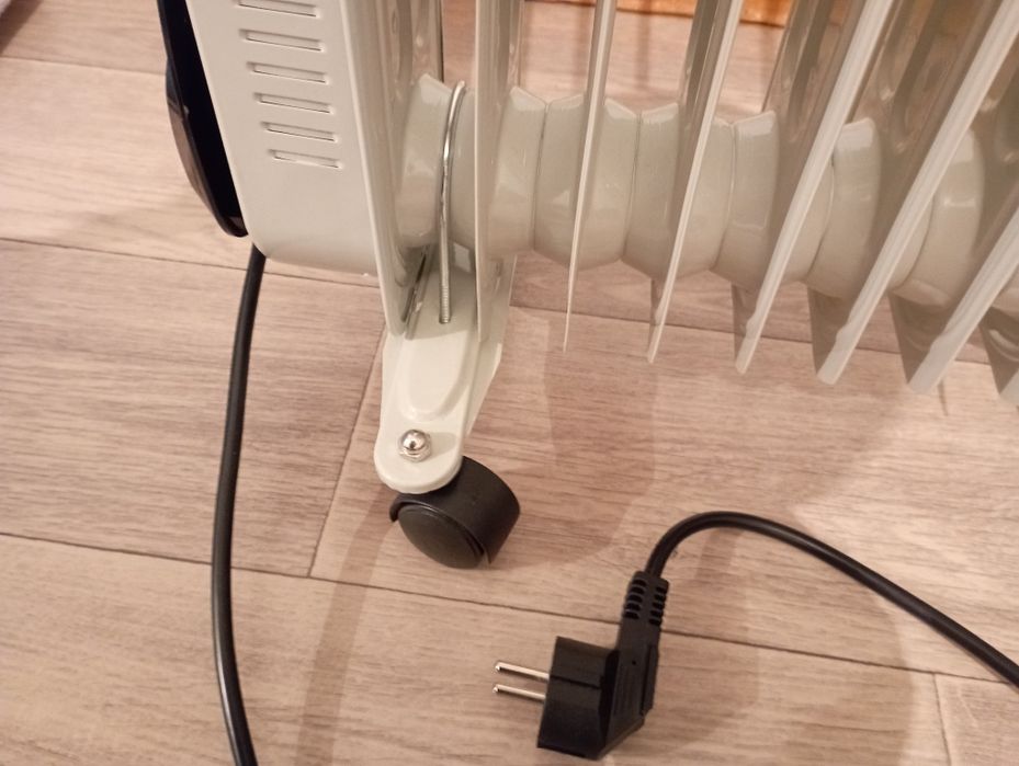 Продам масляный обогреватель