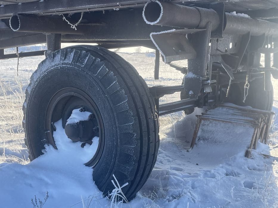 Прицеп пчеловодческий с уликами