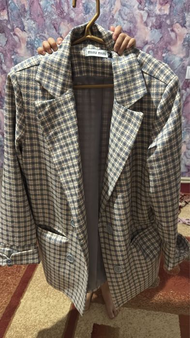 Пиджак в идеальном состояние 1раз одевала