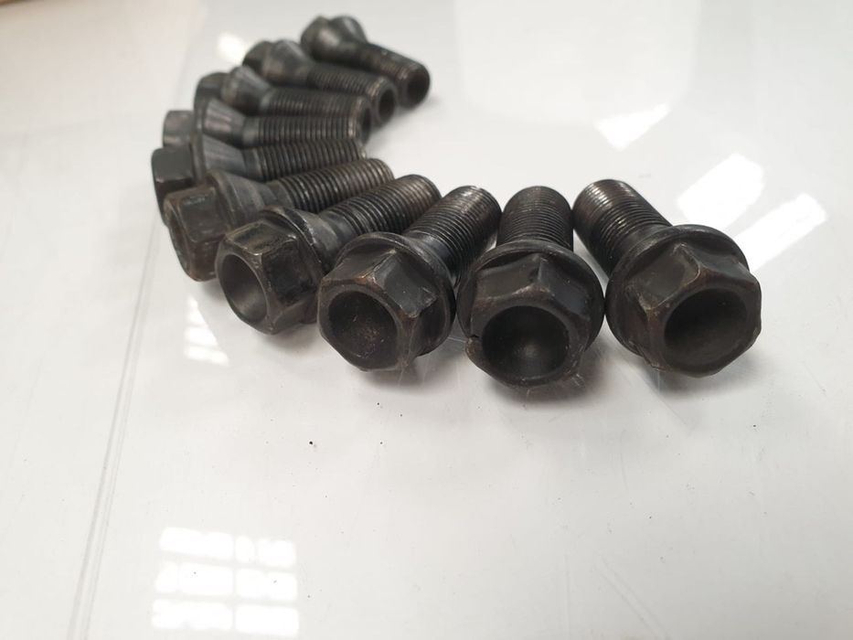 Болты на колеса