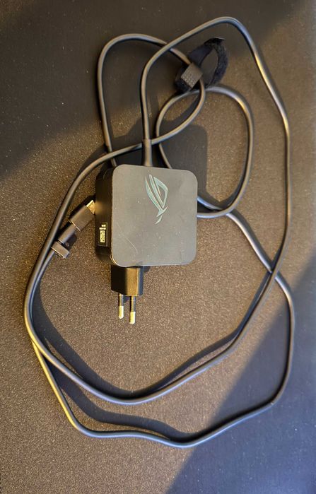 Consola portabila gaming ROG ALLY Z1 Extreme 16GB LPDDR5 + SSD upgrade