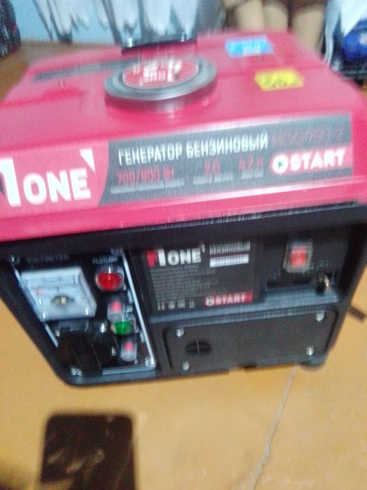 Benzinli generator sotiladi
