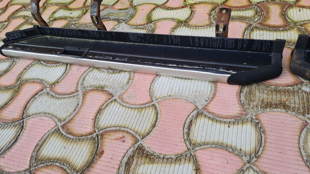 Vând Praguri ornamentale Pajero