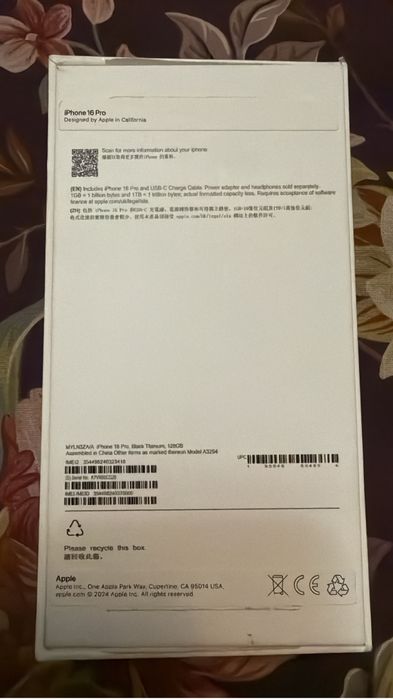 Iphone 16 pro на гарантий 1 год