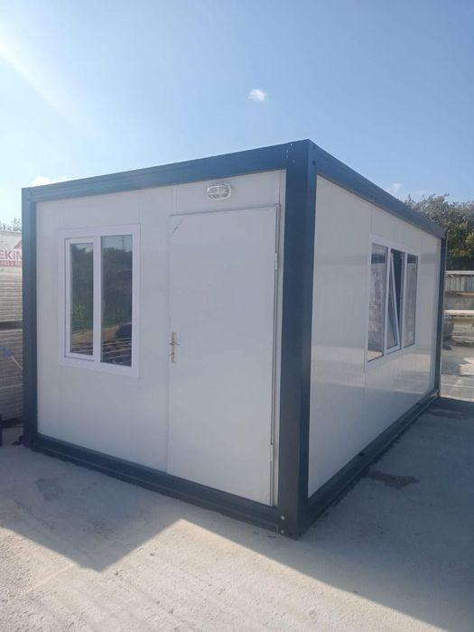 Vand containere utilate