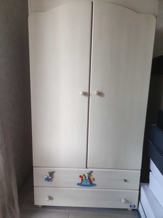 Бебешко обзавеждане. Легло, гардероб, шкаф и скрин