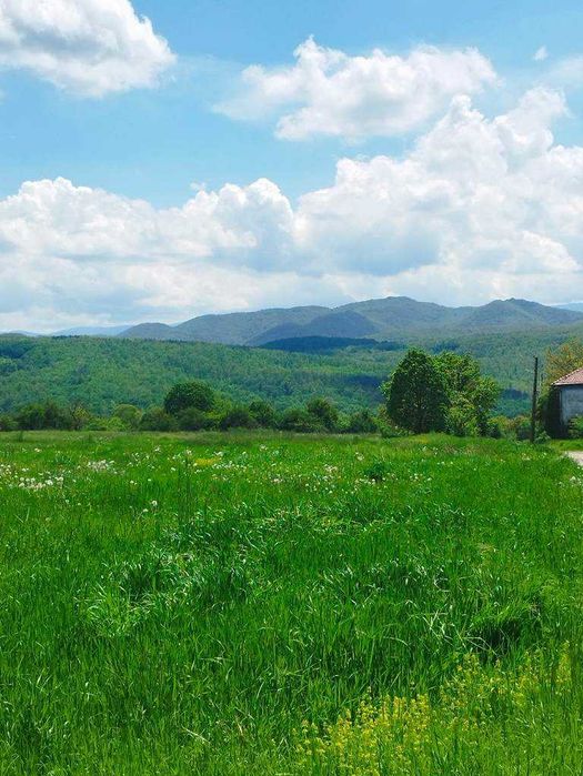 продавам къща в с.Борима, община Троян