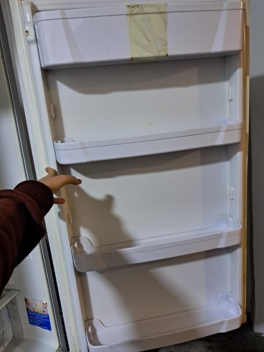 Холодильник Indesit