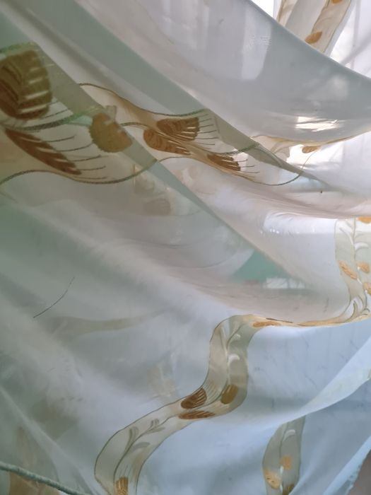 Продам шторы на окно