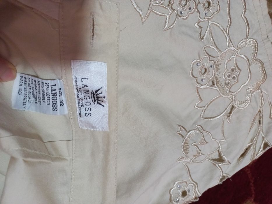 Юбки женские прадаю