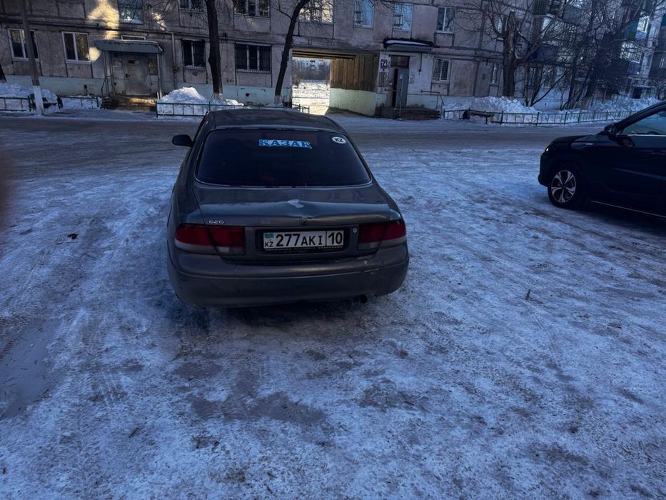 Продам машину  мазда 626