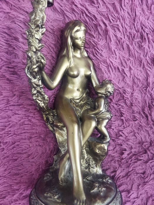 Продам статуэтку