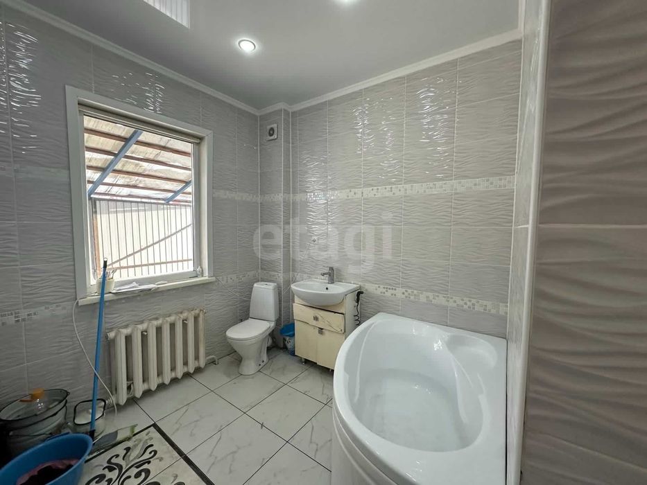 Продам дом микрорайон Береке