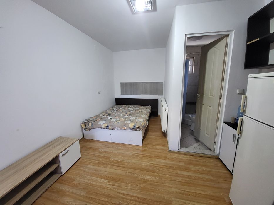 1 Camera   Copou Sararie Liberă