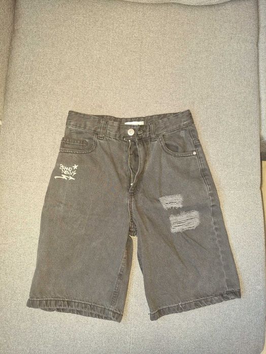 Къси панталони reserved