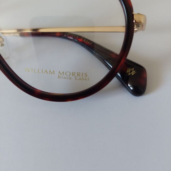 William Morris Очила