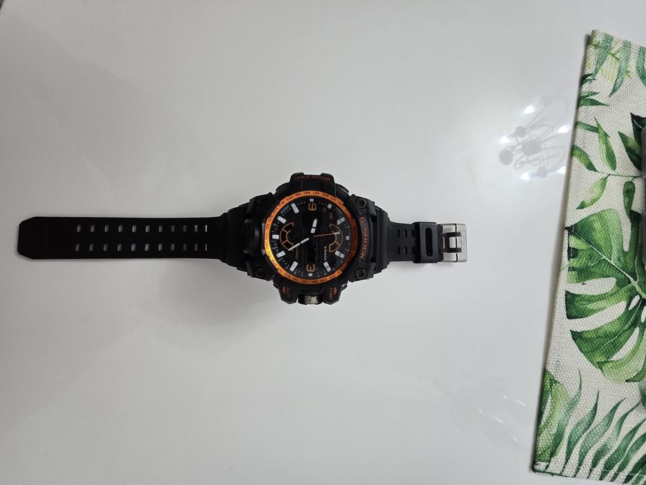 Ceas g shock cu bratara schimbată