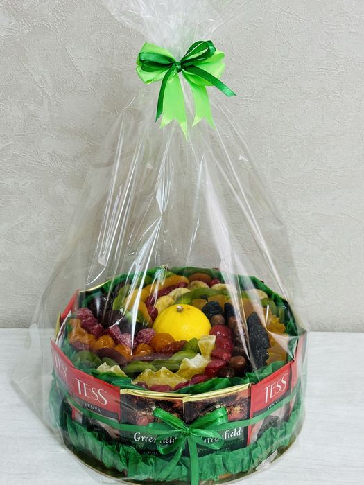 Сладкие букеты и корзины