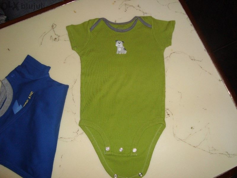 две бодита на Carter's - 6м