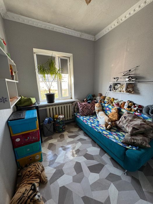 Продам пол дома на 64 квартале