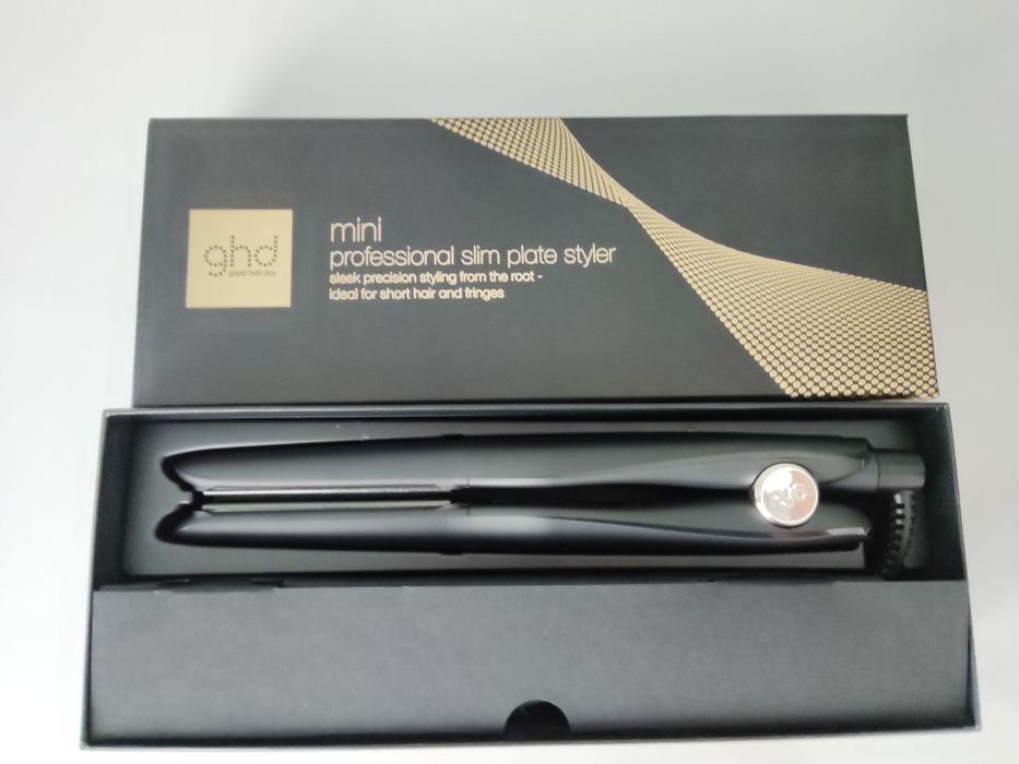 Placa de indreptat parul - profesionala GHD