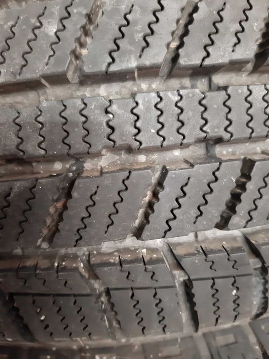 Зимни гуми,4 броя,16 цола,Дот 2013,употребявани,отлично състояние