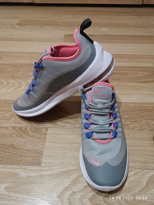 Оригиналн маратонки Nike 40