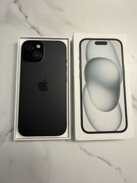 iPhone 15 128GB negru cu 2 huse