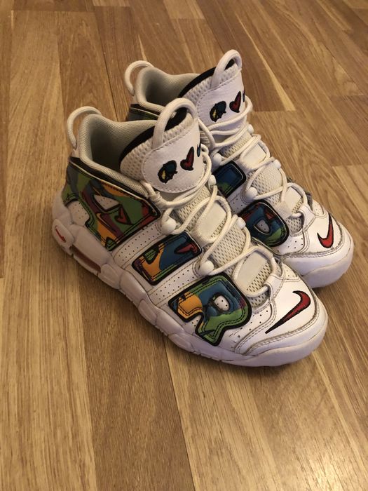Vând Nike Uptempo
