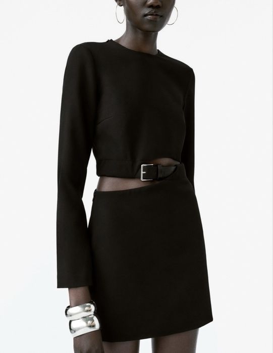 Rochie scurta cut out maneca lunga curea in talie Zara marimea M
