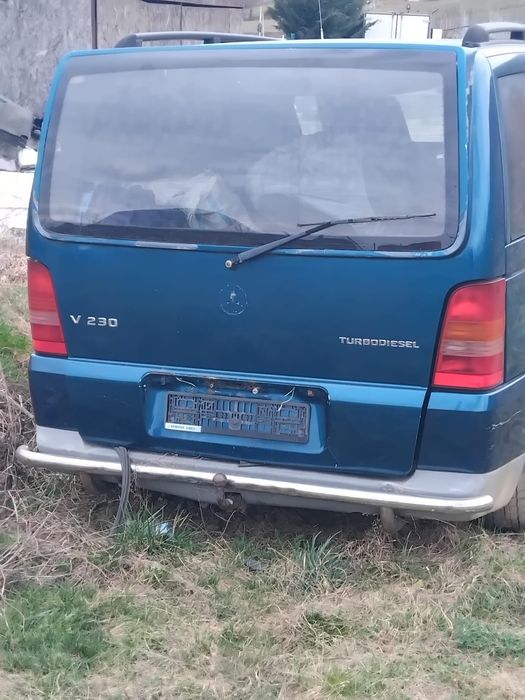 Dezmembrez Mercedes vito V class