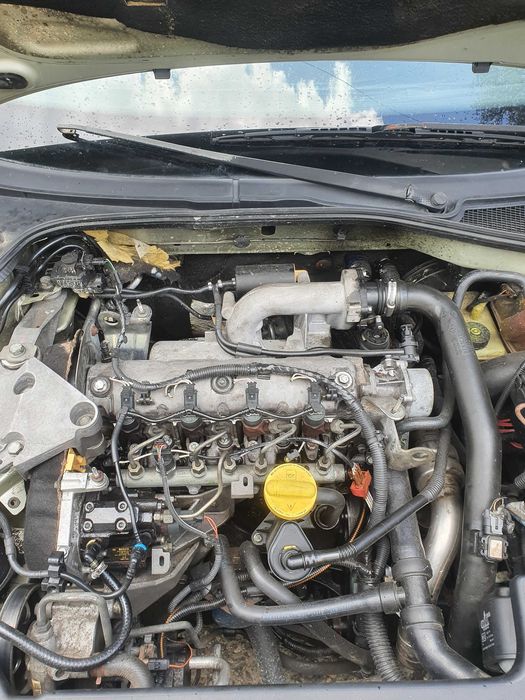 Fata completa / Piese dezmembrari Renault Laguna 1.9 Dci