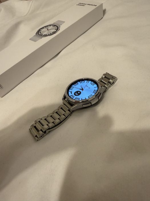 Ceas Smartwatch Samsung Watch 6 Classic 47mm si Samsung Watch 4 40mm